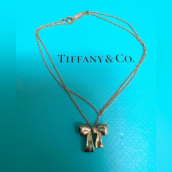 🔴Authentic VINTAGE  18K GOLD TIFFANY & CO Bow Pendent Necklace🔴 - Picture 10 of 13
